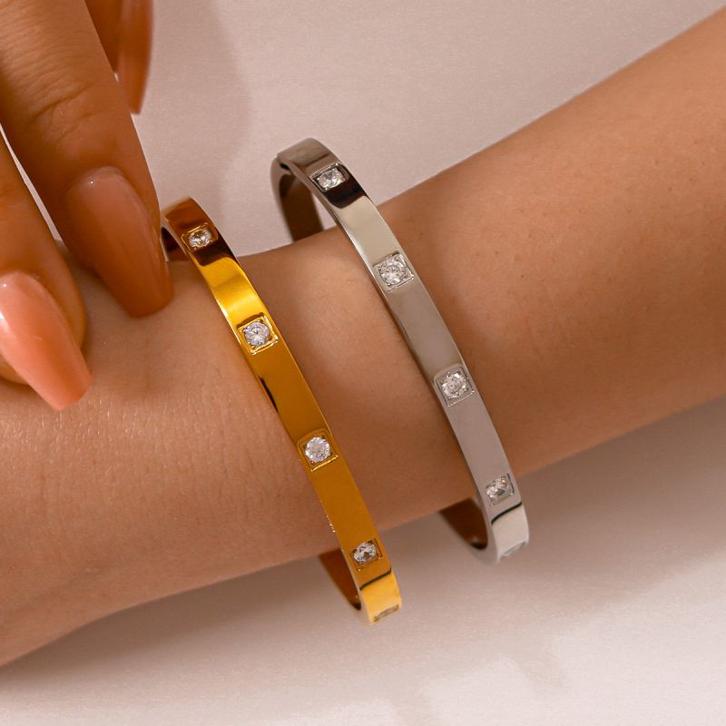 Fashion Gold Stainless Steel Gold Plated Diamond Round Bracelet