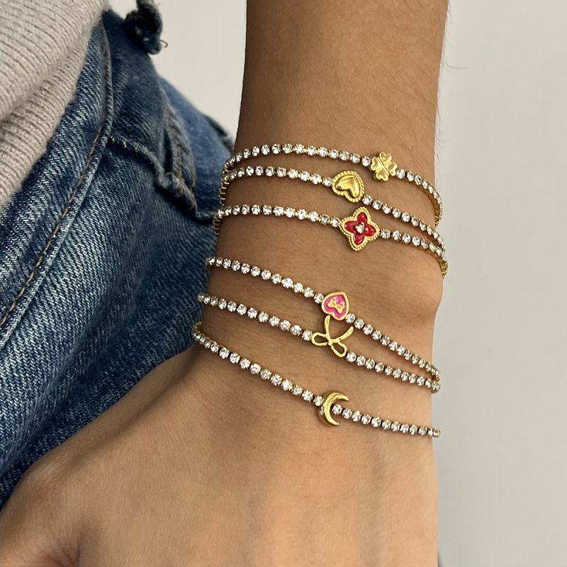 Petal Stainless Steel Diamond-encrusted Petal Bracelet