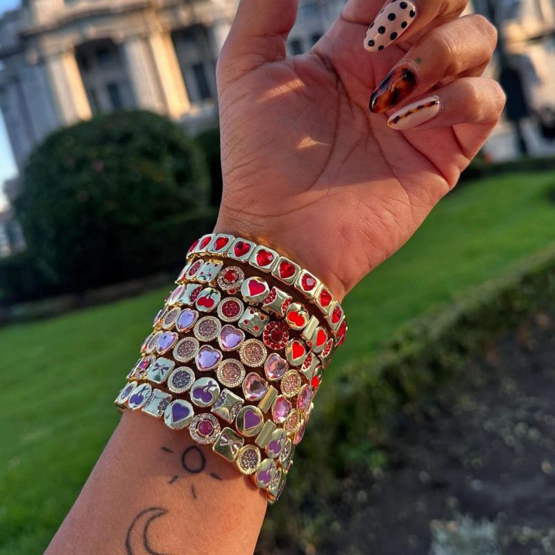 Red Cherry Heart Zinc Alloy Diamond-encrusted Cherry Heart Bracelet